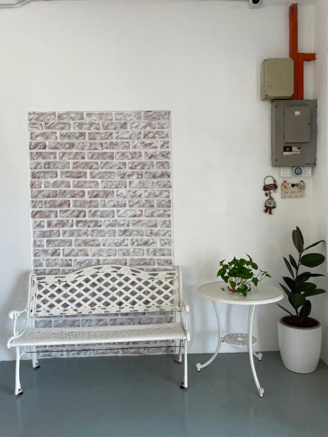 Guest House "Feel At Home" Near A Famosa Fortress & Stadhuys Malacca Exterior foto
